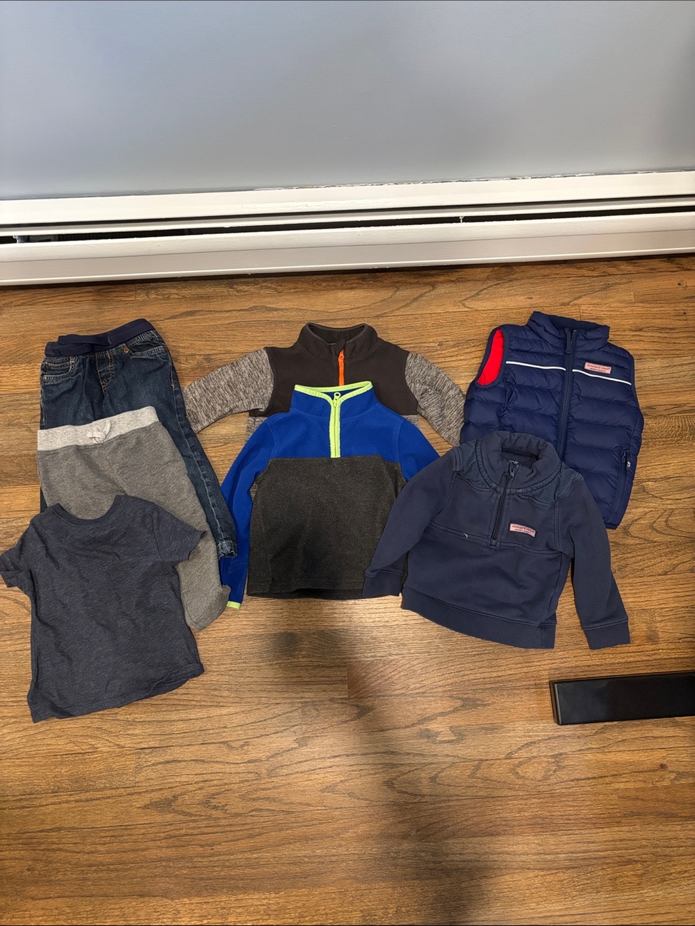 Vineyard vines vest and pullover 2t